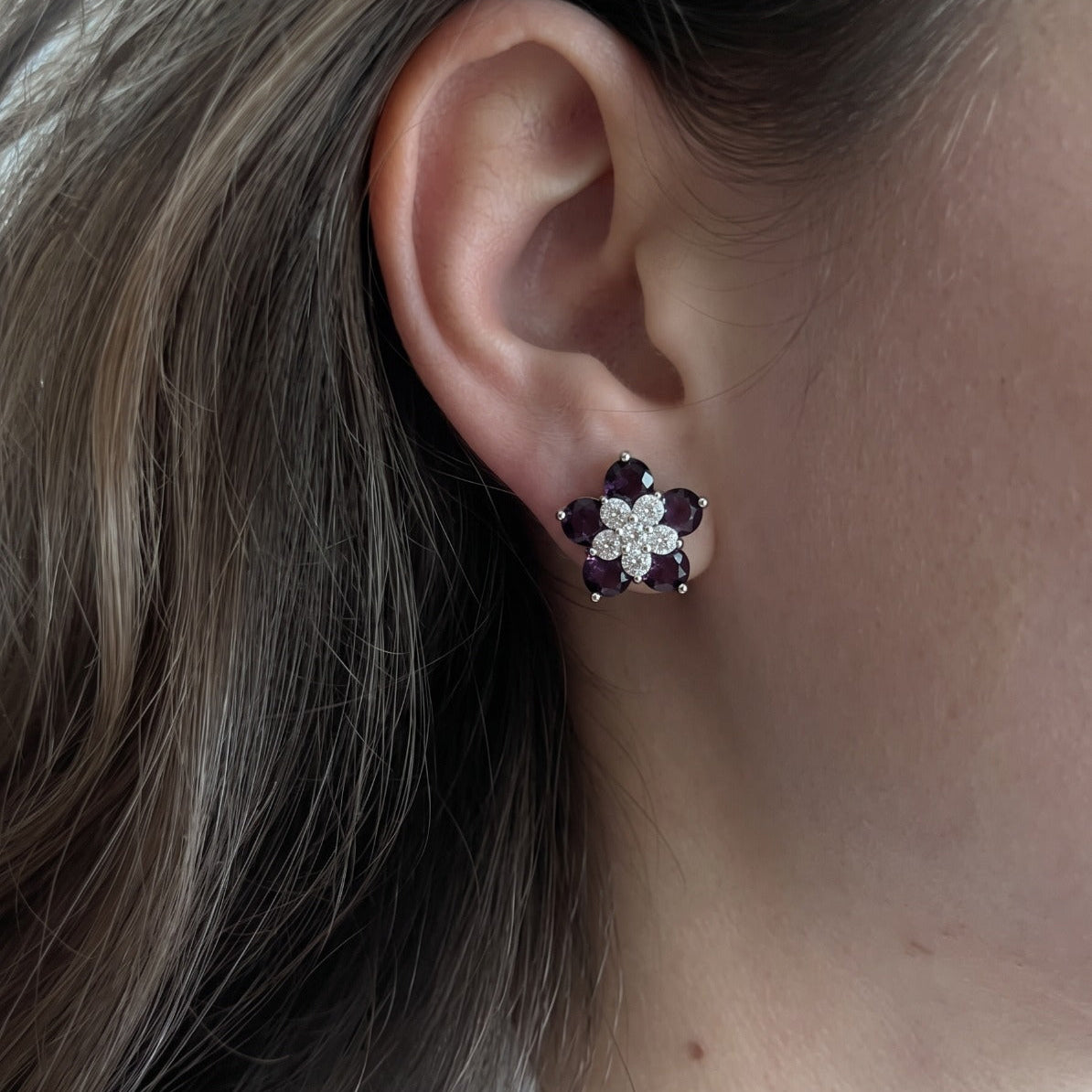 Charming Design Silver Plated Crystal Stones Earrings For Girls/women