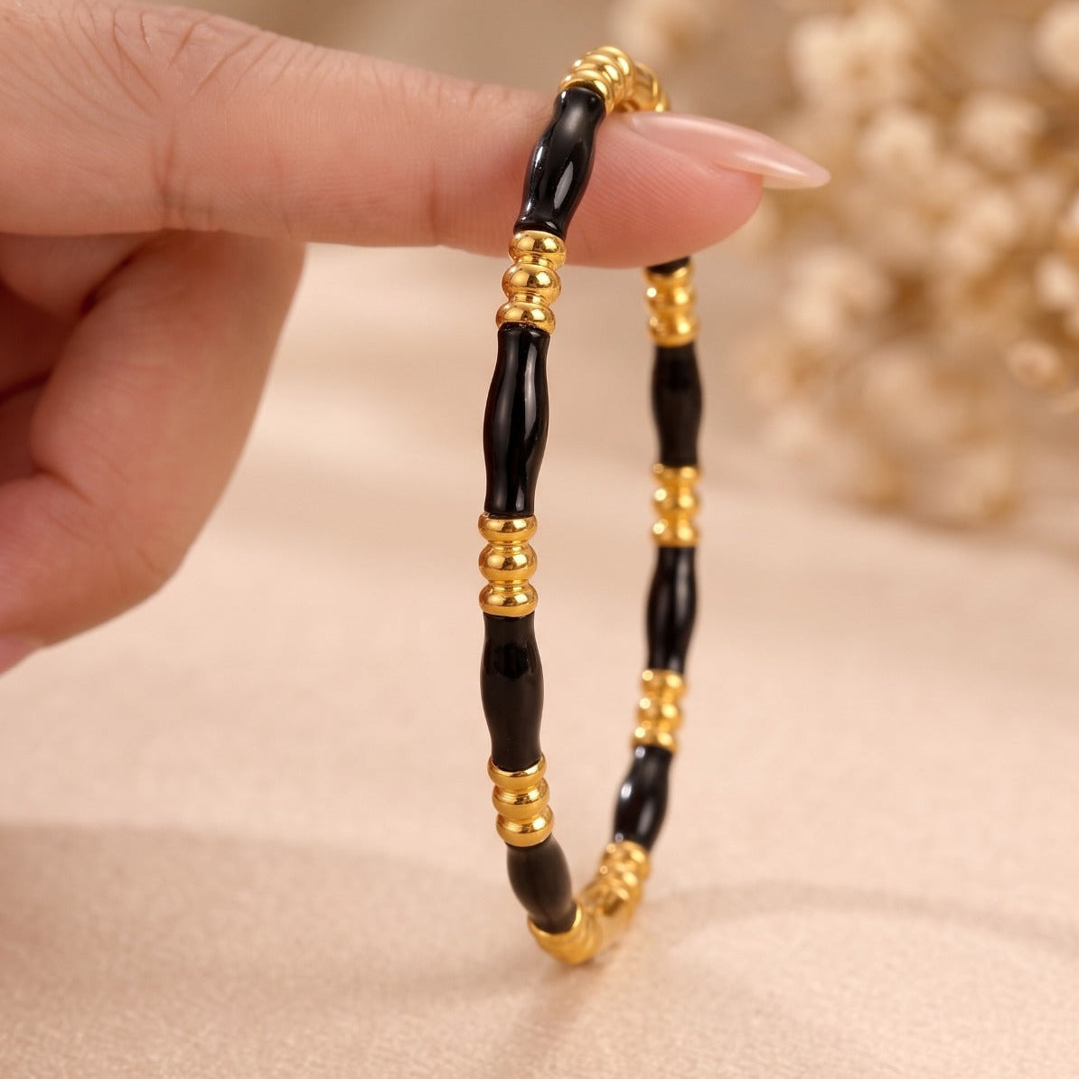 Elegant Unique Design Gold Plated Bracelet For Girls/women