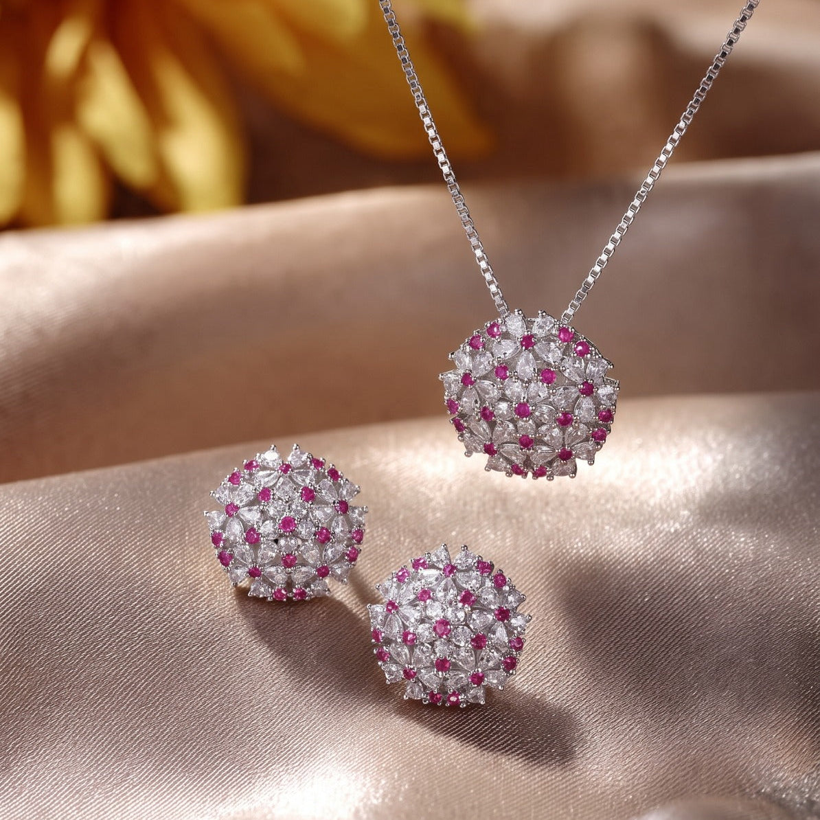 Beautiful Design Silver Plated Crystal Stones Necklace Set for Girls/Women