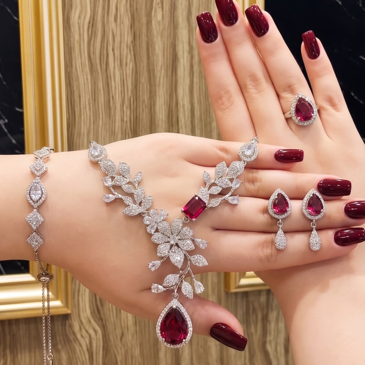 Fancy Design Silver Plated Crystal Stones Necklace Set for Girls/Women