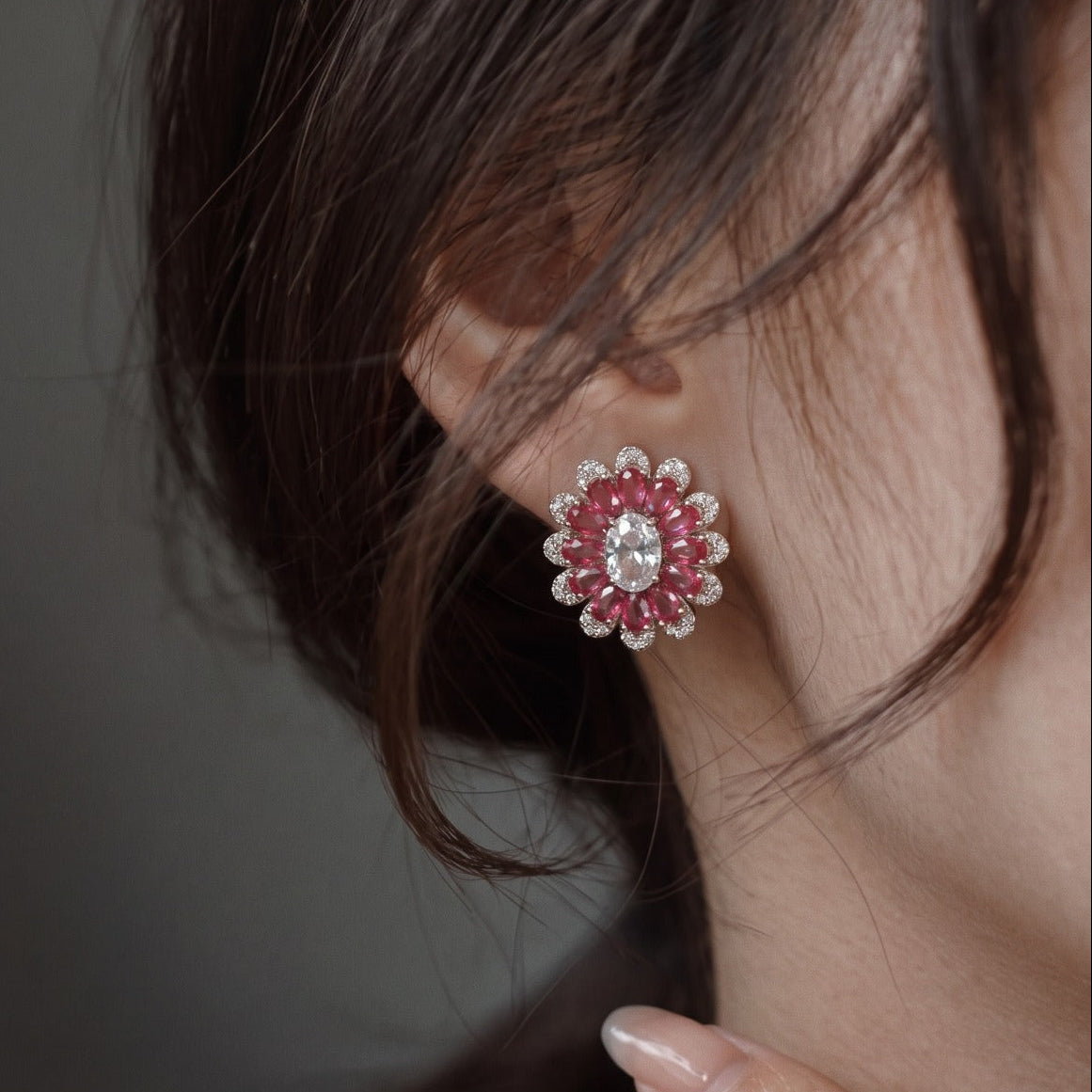Stylish Design Silver Plated Crystal Stones Earring For Girls/women