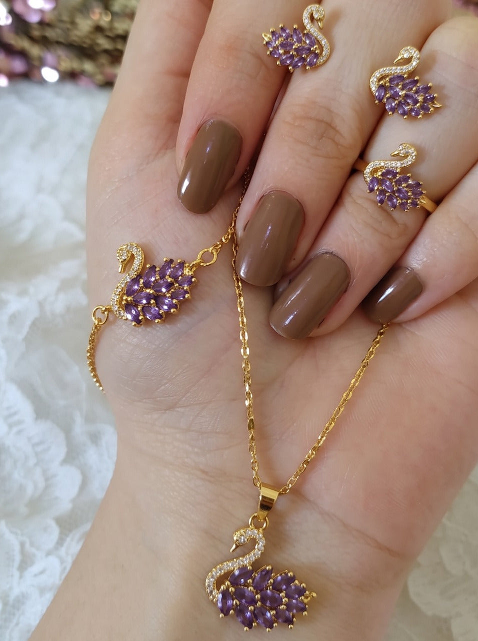 Sparkling Design Gold Plated Crystal Stones Necklace Set for Girls/Women
