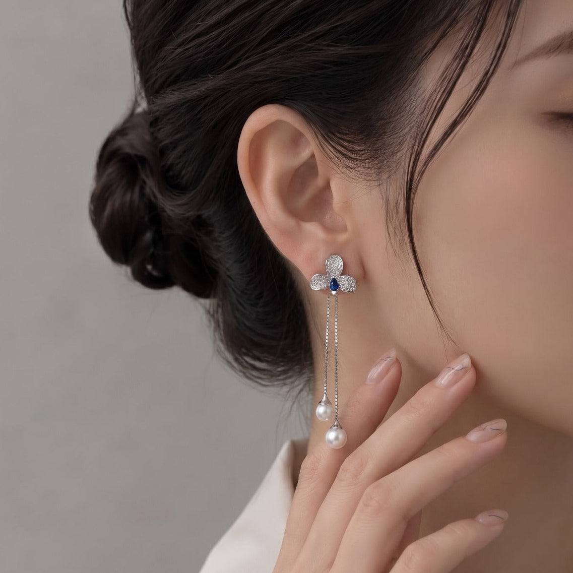 Charming Design Silver Plated Crystal Stones Earring For Girls/women