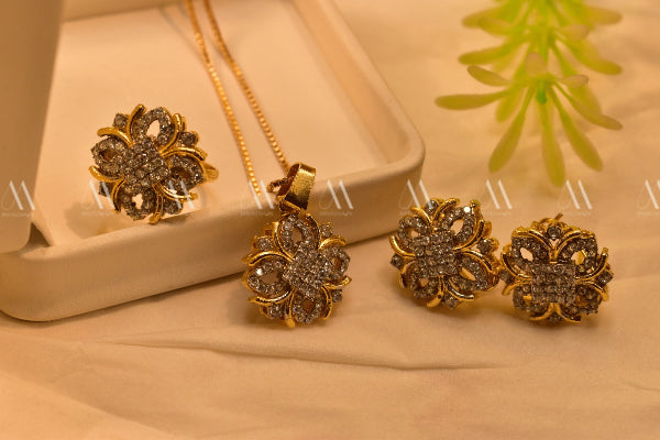 Beautiful Design Gold Plated Real Stones Necklace Set for Girls/Women