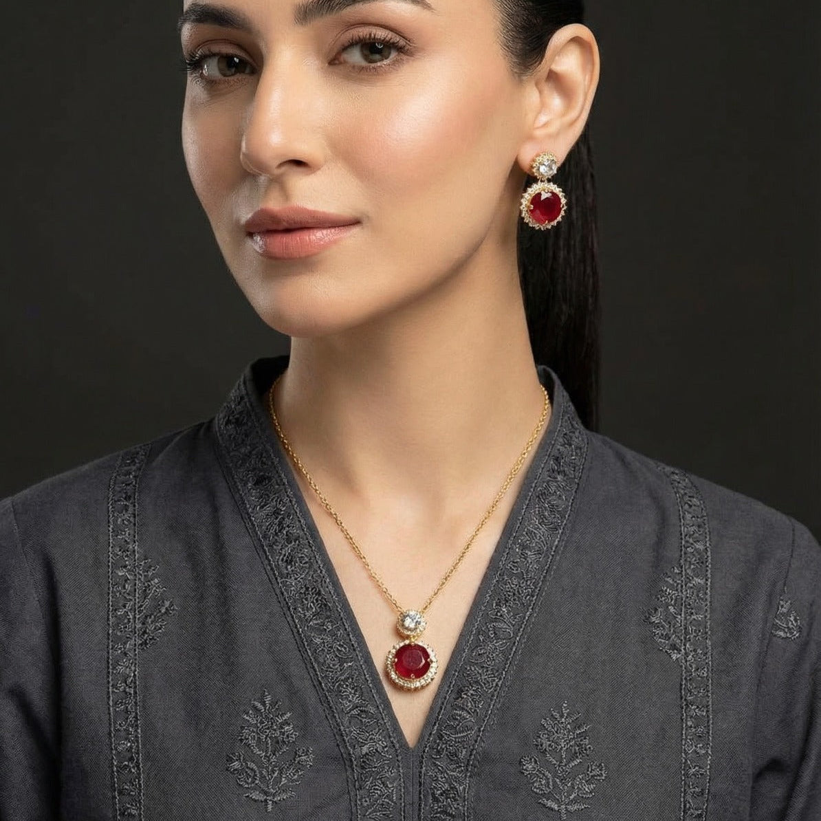 Charming Design Gold Plated Crystal Stones Necklace Set for Girls/Women