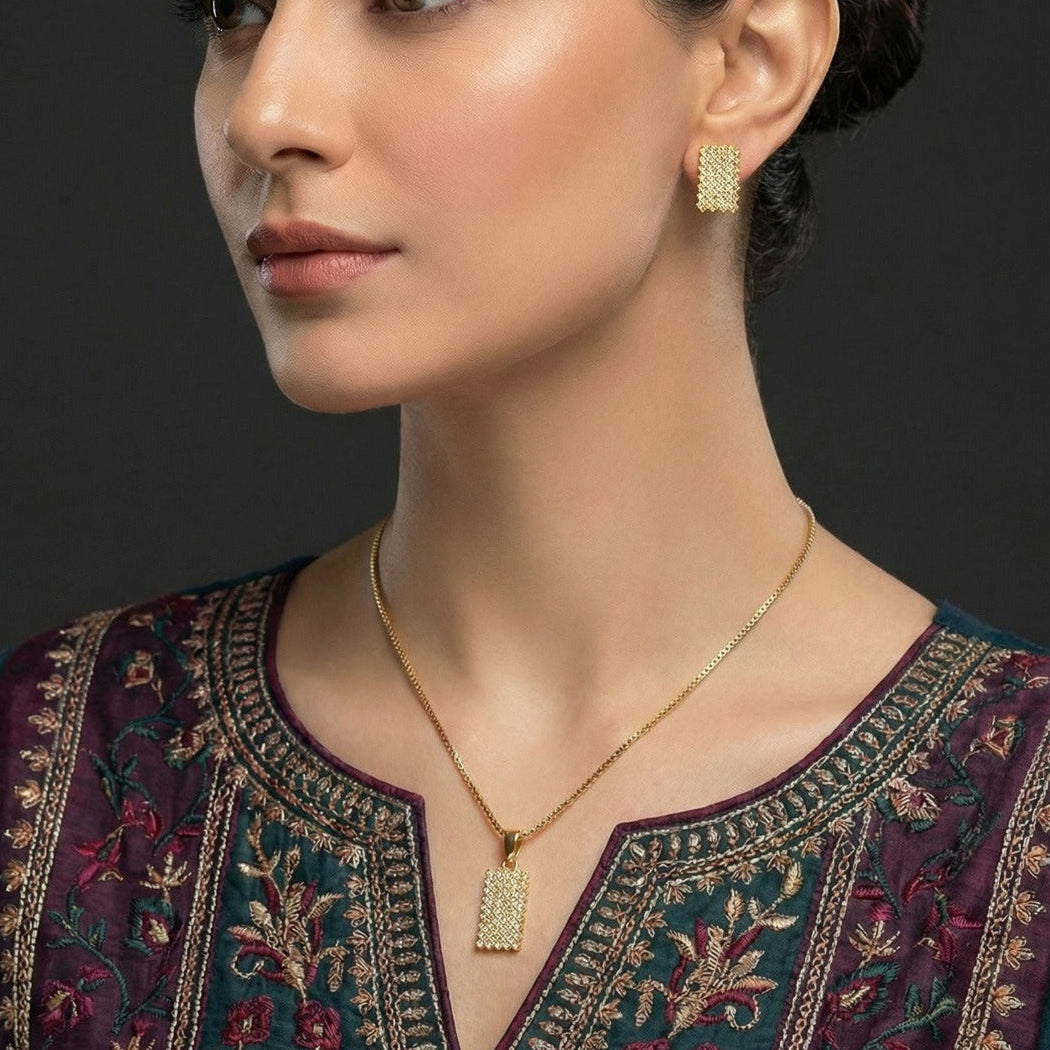 Luxury Design Gold Plated Crystal Stones Necklace Set for Girls/Women