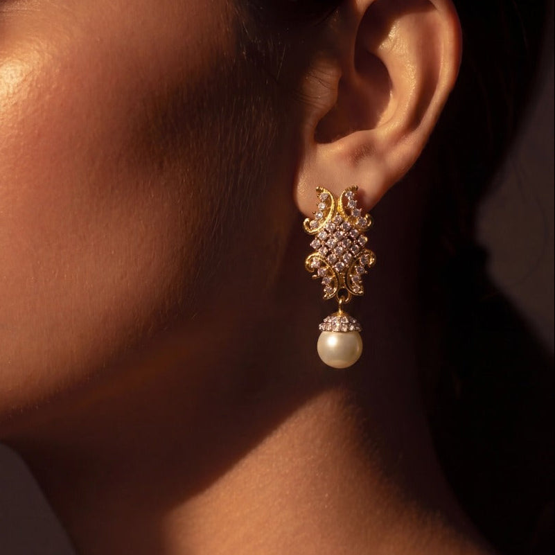 Fancy Unique Design Gold Plated Crystal Stones Earrings For Girls/women