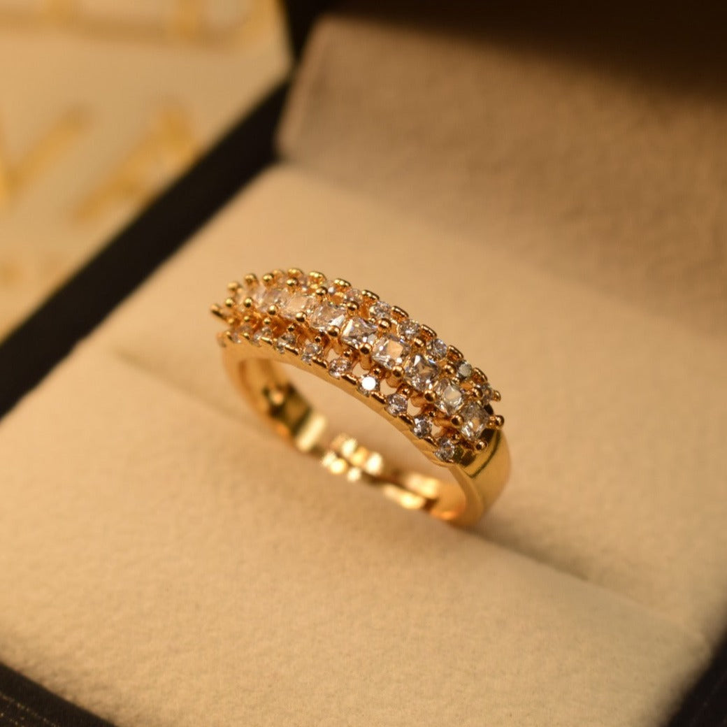 Elegant Design Real Stone Golden Ring for Girls/Women