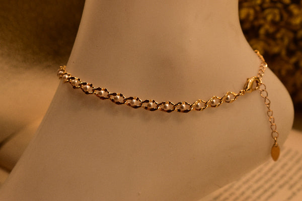Stylish Unique Design Gold Plated Anklet for Girls/Women