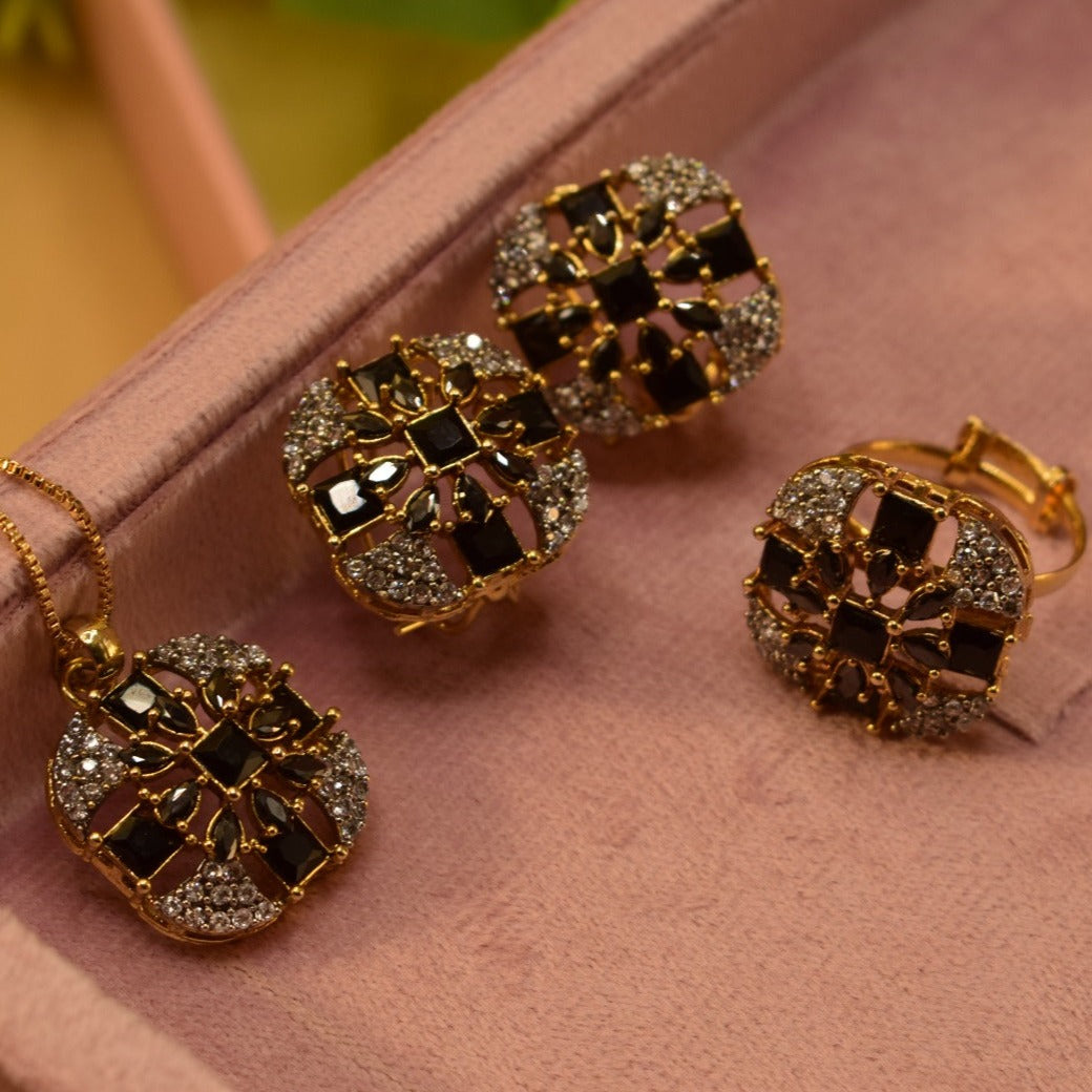Fancy Unique Design Gold Plated Necklace Set for Girls/Women