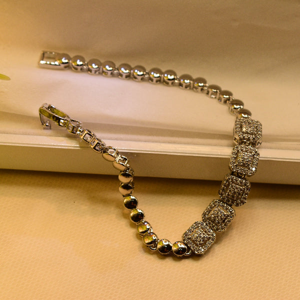 Beautiful Design Silver Plated Crystal Stones Bracelet for Girls/Women