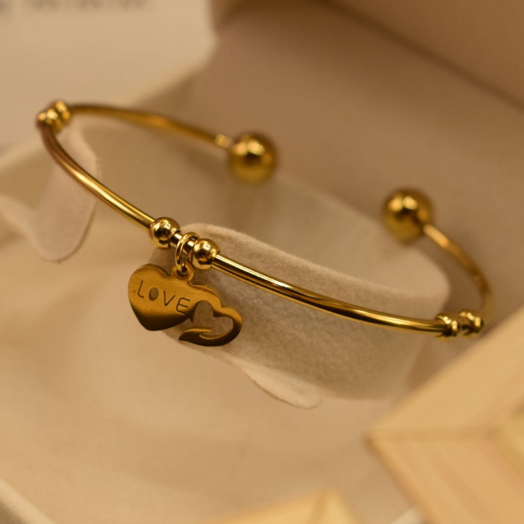 Elegant Stylish Heart Crystal Golden Bangle Bracelet for Girls/Women