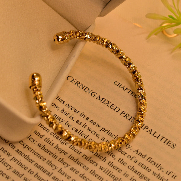 Fancy Unique Design Gold Plated Bracelet for Girls/Women