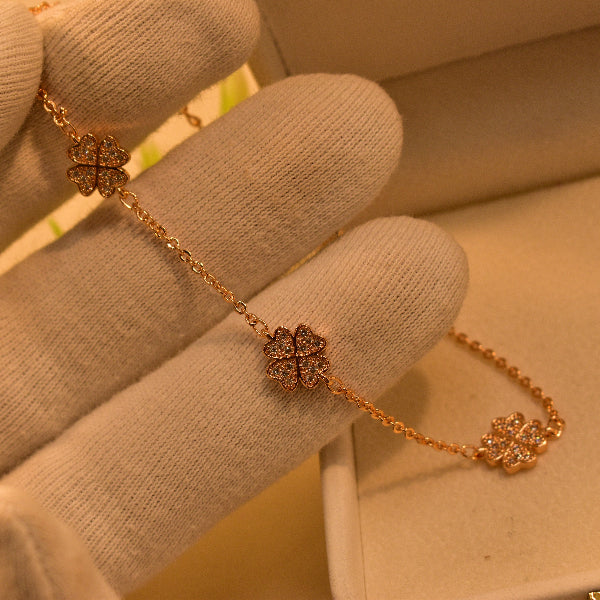 Charming Flower Design Crystal Stones Bracelet for Girls/Women