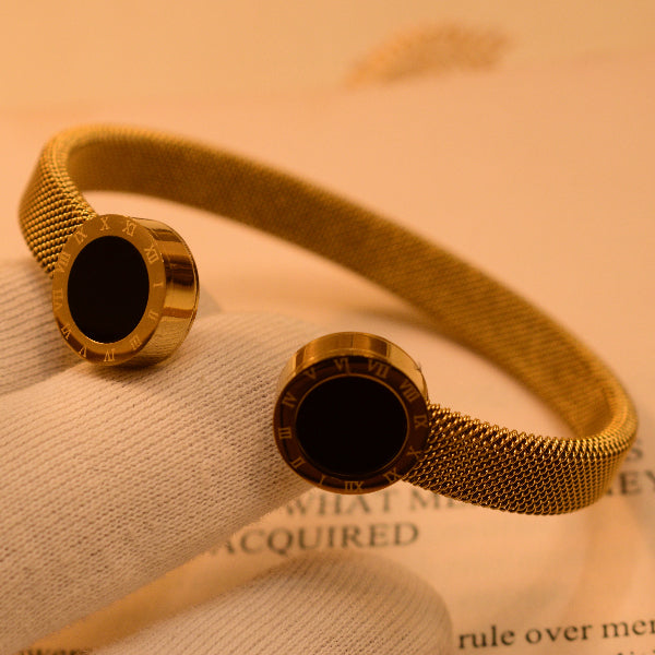 Elegant Unique Design Gold Plated Real Stones Bracelet for Girls/Women