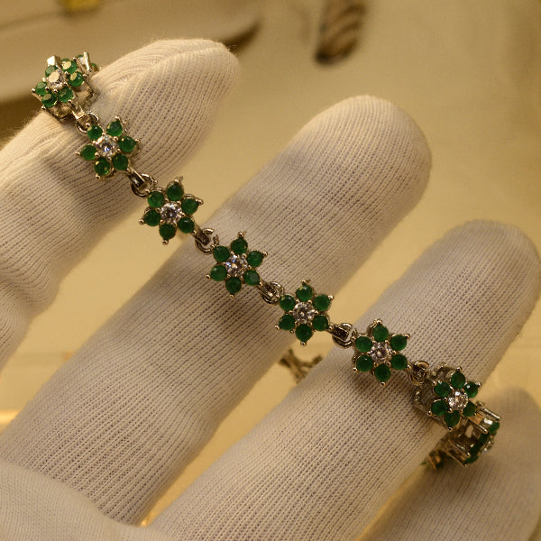 Stylish Unique Design Silver Plated Crystal Stones Bracelet for Girls/Women
