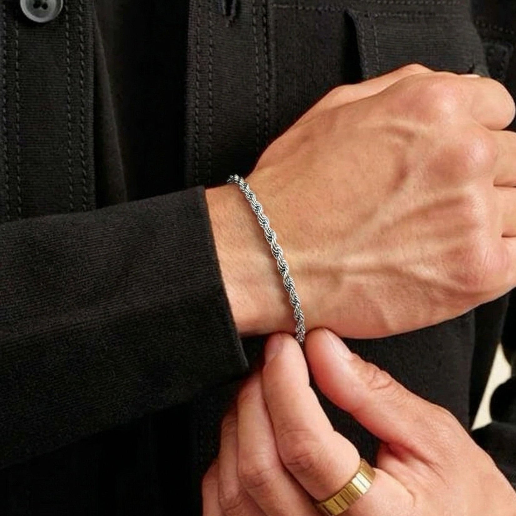 Charming Unique Design Silver Plated Chain Bracelet for Men
