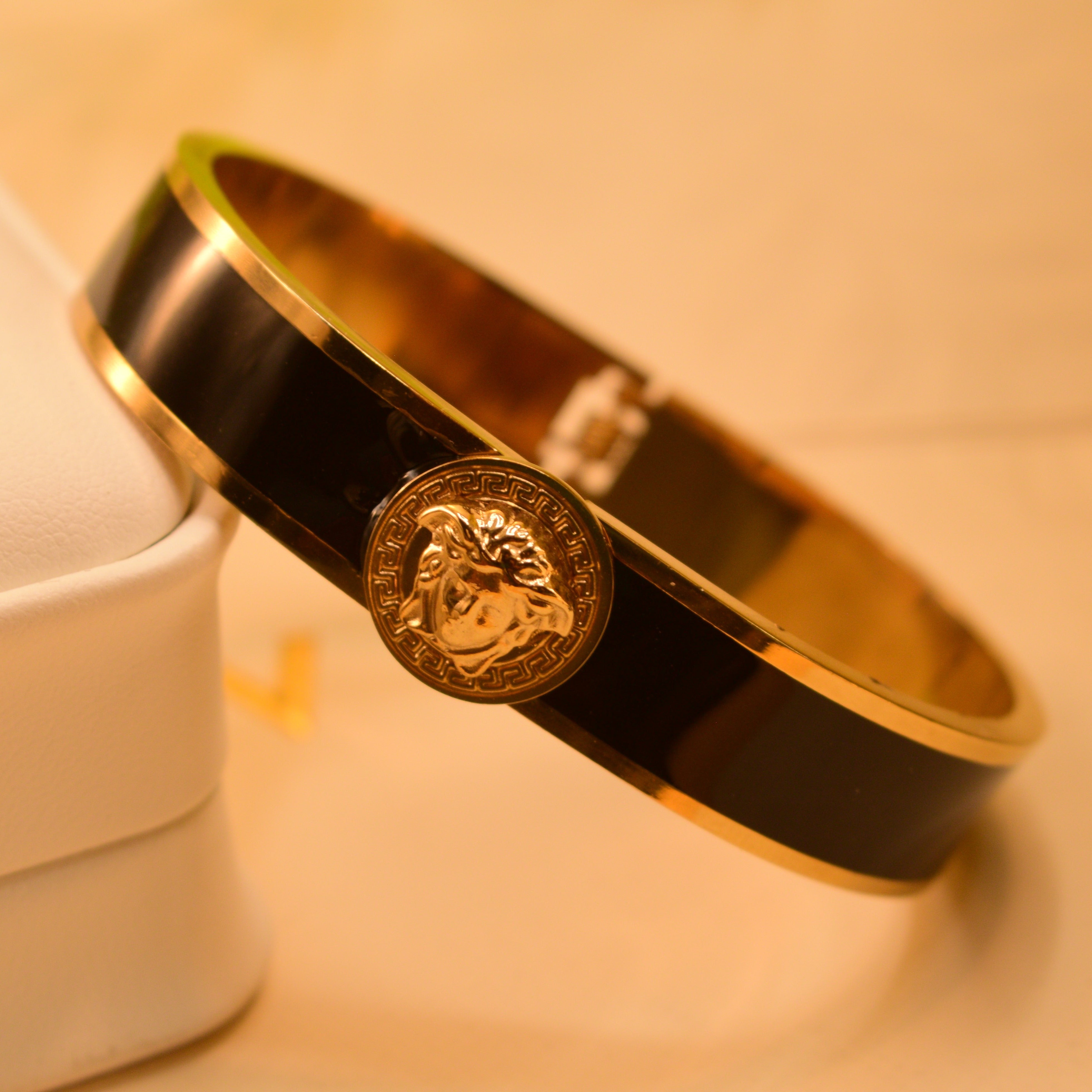 Unisex Beautiful Bracelet for Girls/Women