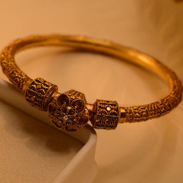 Charming Unique Design Gold Plated Bangle for Girls/Women