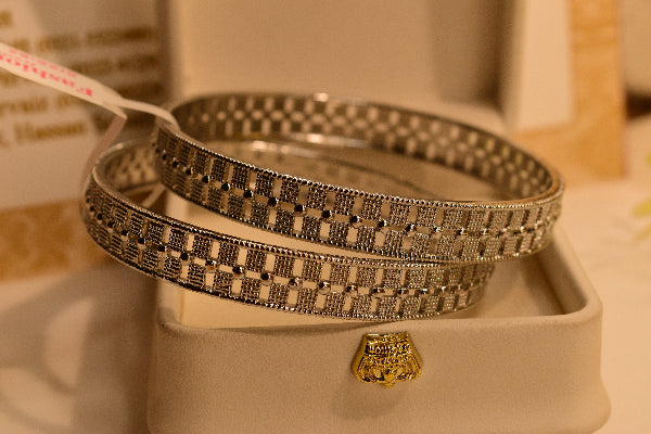 Luxury Unique Design 2pc Bangle Set for Girls/Women