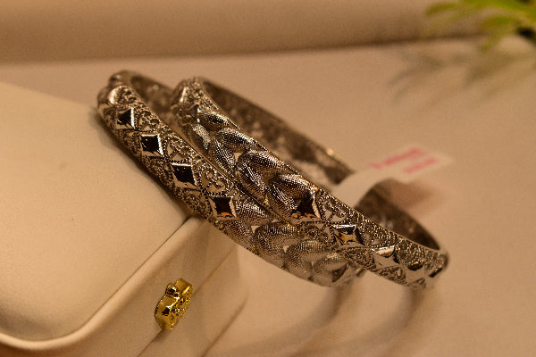 Charming Unique Design 2pc Bangle Set for Girls/Women