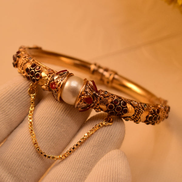 Glamorous Unique Design Gold Plated Real Stones Bangle for Girls/Women