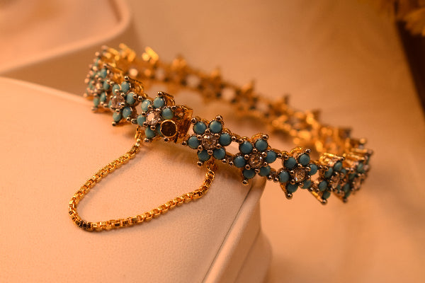 Sparkling Unique Design Gold Plated Crystal Stones Bangle for Girls/Women
