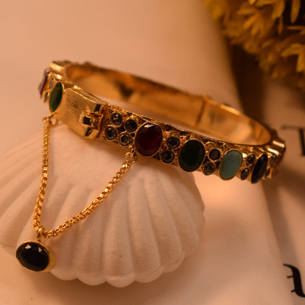 Charming Design Gold Plated Crystal Stones Bangle for Girls/Women