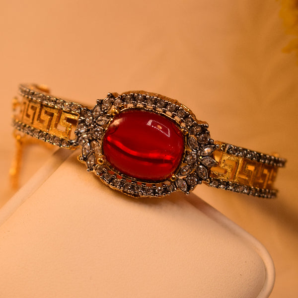 Stylish Design Gold Plated Crystal Stones Bangle for Girls/Women