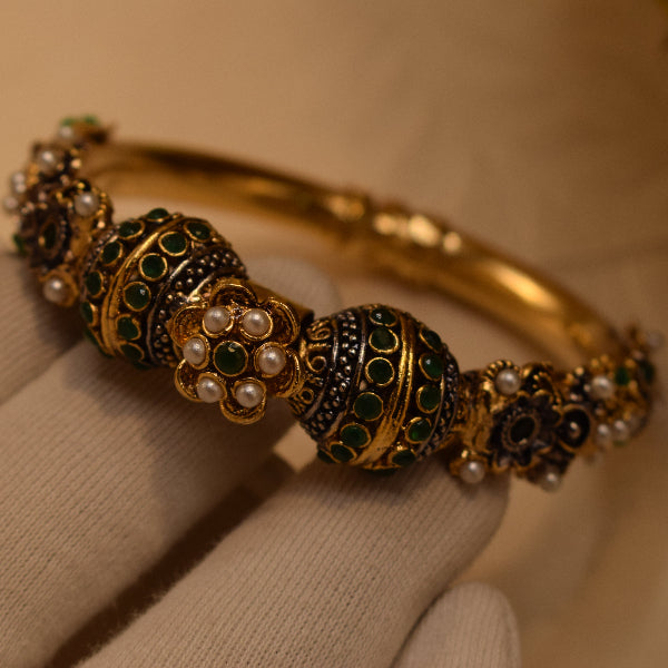 Sparkling Design Gold Plated Crystal Stones Bangle for Girls/Women