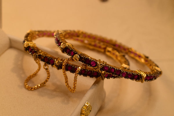 Luxury Design Gold Plated Crystal Stones 2pc Bangle Set for Girls/Women