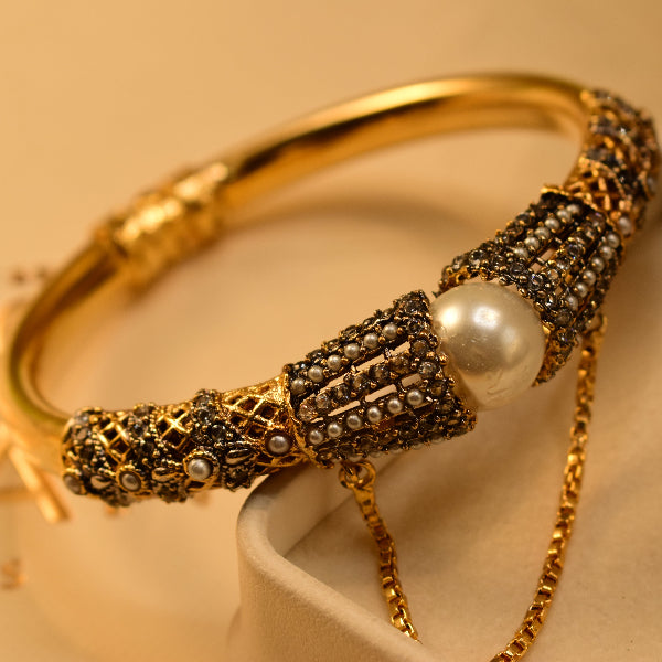 Luminous Design Gold Plated Crystal Stones Bangle for Girls/Women