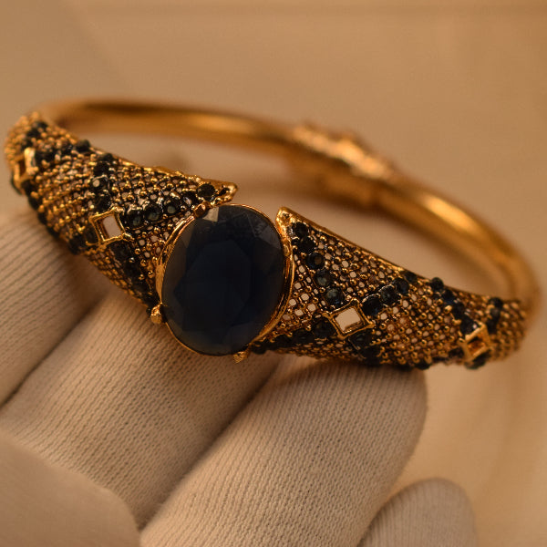 Elegant Design Gold Plated Crystal Stones Bangle for Girls/Women