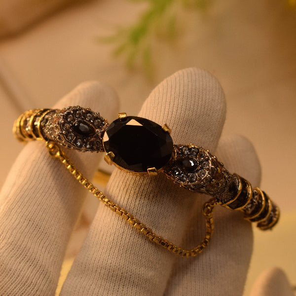 Charming Design Gold Plated Crystal Stones Bangle for Girls/Women
