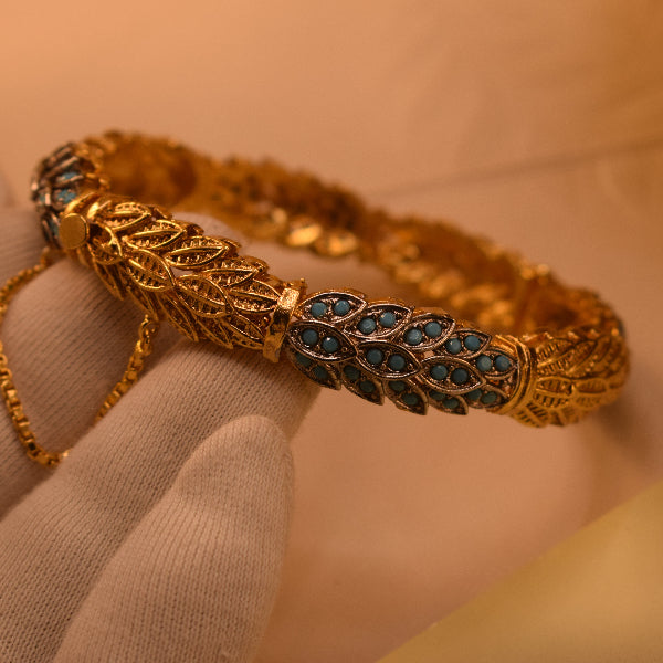 Elegant Design Gold Plated Crystal Stones Bangle for Girls/Women