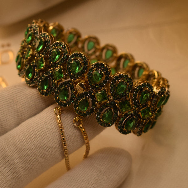 Charming Unique Design Gold Plated Crystal Stones Bracelet for Girls/Women