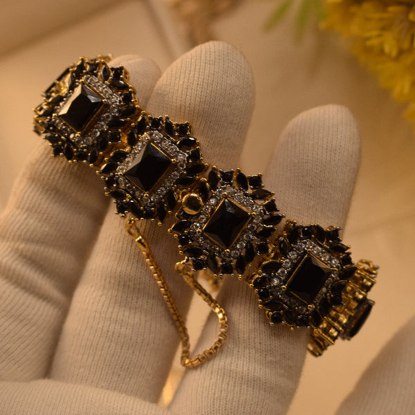 Glamorous Design Gold Plated Crystal Stones Bracelet for Girls/Women