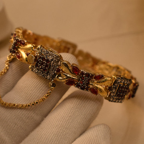 Gorgeous Unique Design Gold Plated Crystal Stones Bangle for Girls/Women