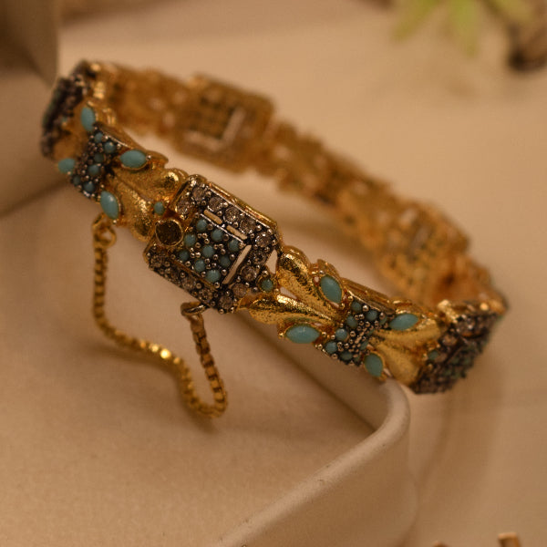 Gorgeous Unique Design Gold Plated Crystal Stones Bangle for Girls/Women