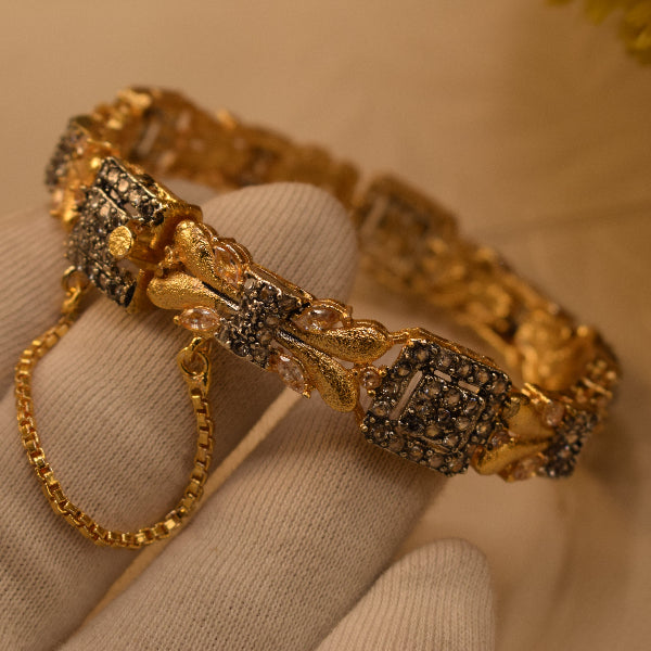 Gorgeous Unique Design Gold Plated Crystal Stones Bangle for Girls/Women