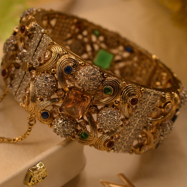 Fancy Unique Design Gold Plated Crystal Stones Bangle for Girls/Women