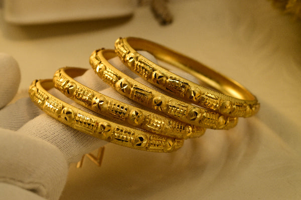Glamorous Unique Design Gold Plated 4pc Bangle Set for Girls/Women