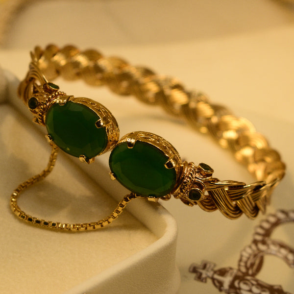 Gorgeous Unique Design Gold Plated Crystal Stones Bangle for Girls/Women