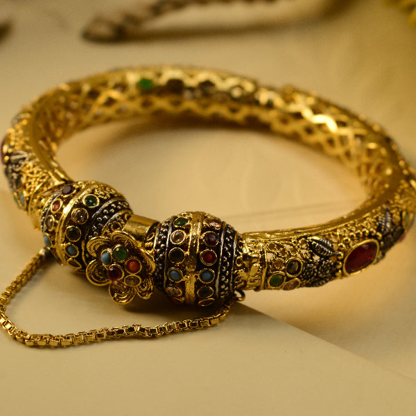 Sparkling Design Gold Plated Crystal Stones Bangle for Girls/Women
