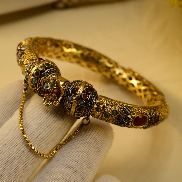 Sparkling Design Gold Plated Crystal Stones Bangle for Girls/Women