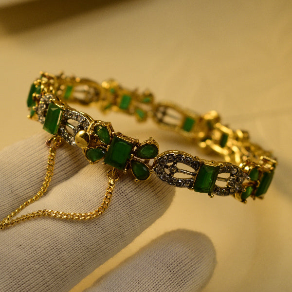 Elegant Design Gold Plated Crystal Stones Bangle for Girls/Women