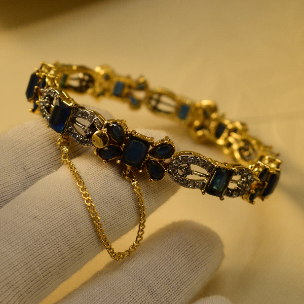 Elegant Design Gold Plated Crystal Stones Bangle for Girls/Women