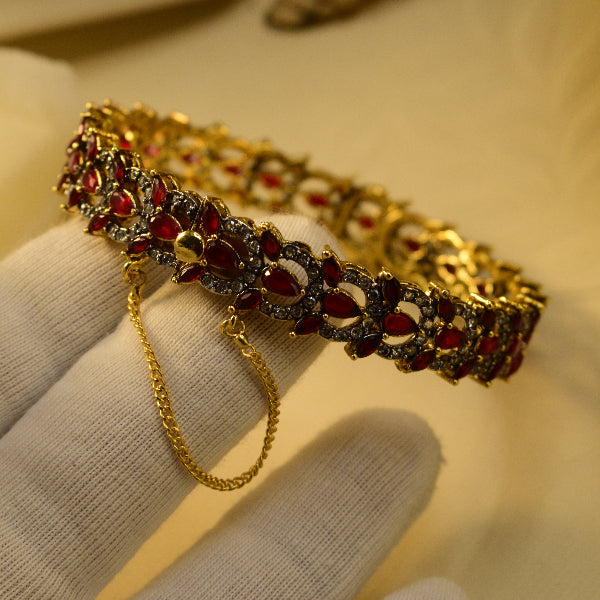 Fancy Unique Design Gold Plated Crystal Stones Bangle for Girls/Women