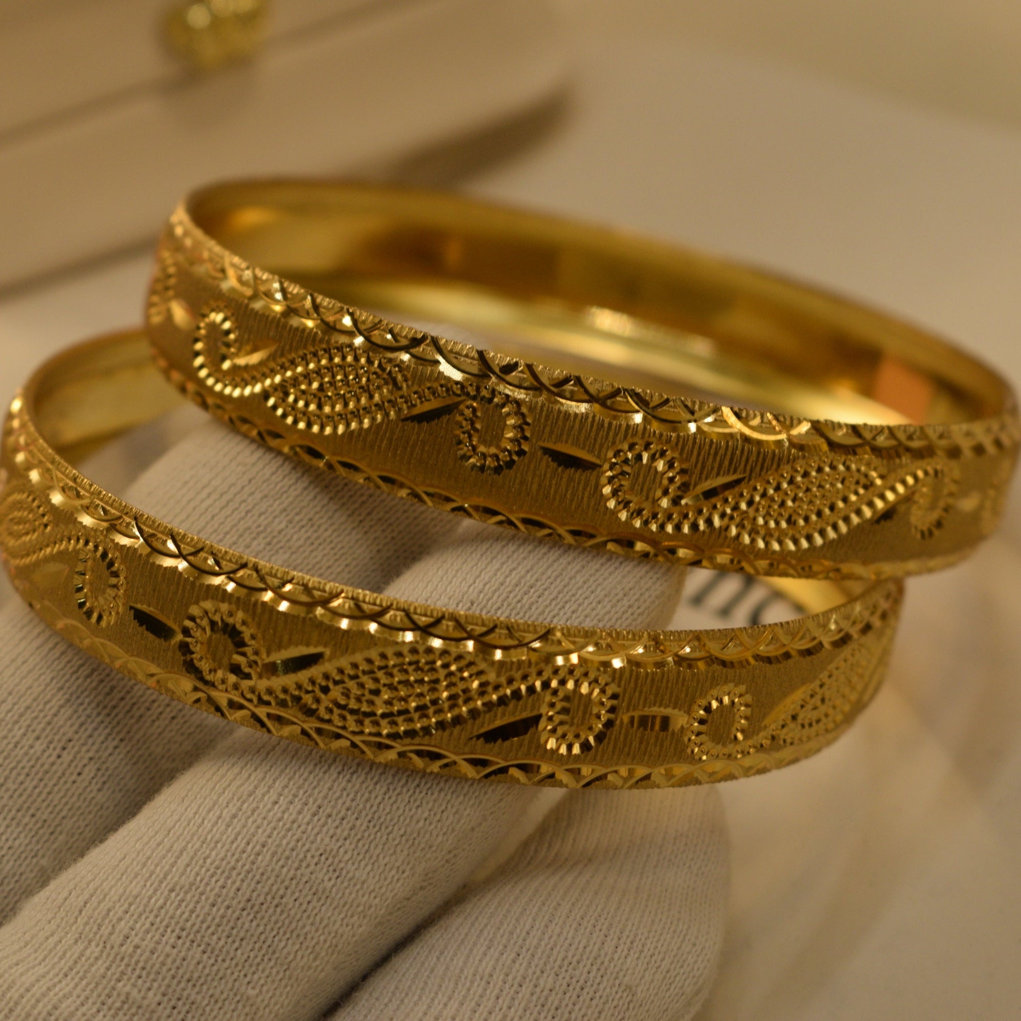 Luminous Unique Design Gold Plated 2pc Bangle Set for Girls/Women