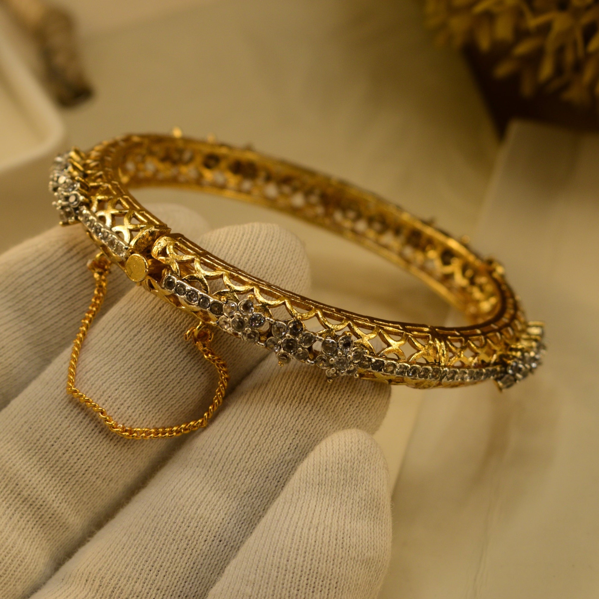 Luminous Design Gold Plated Crystal Stones Bangle for Girls/Women